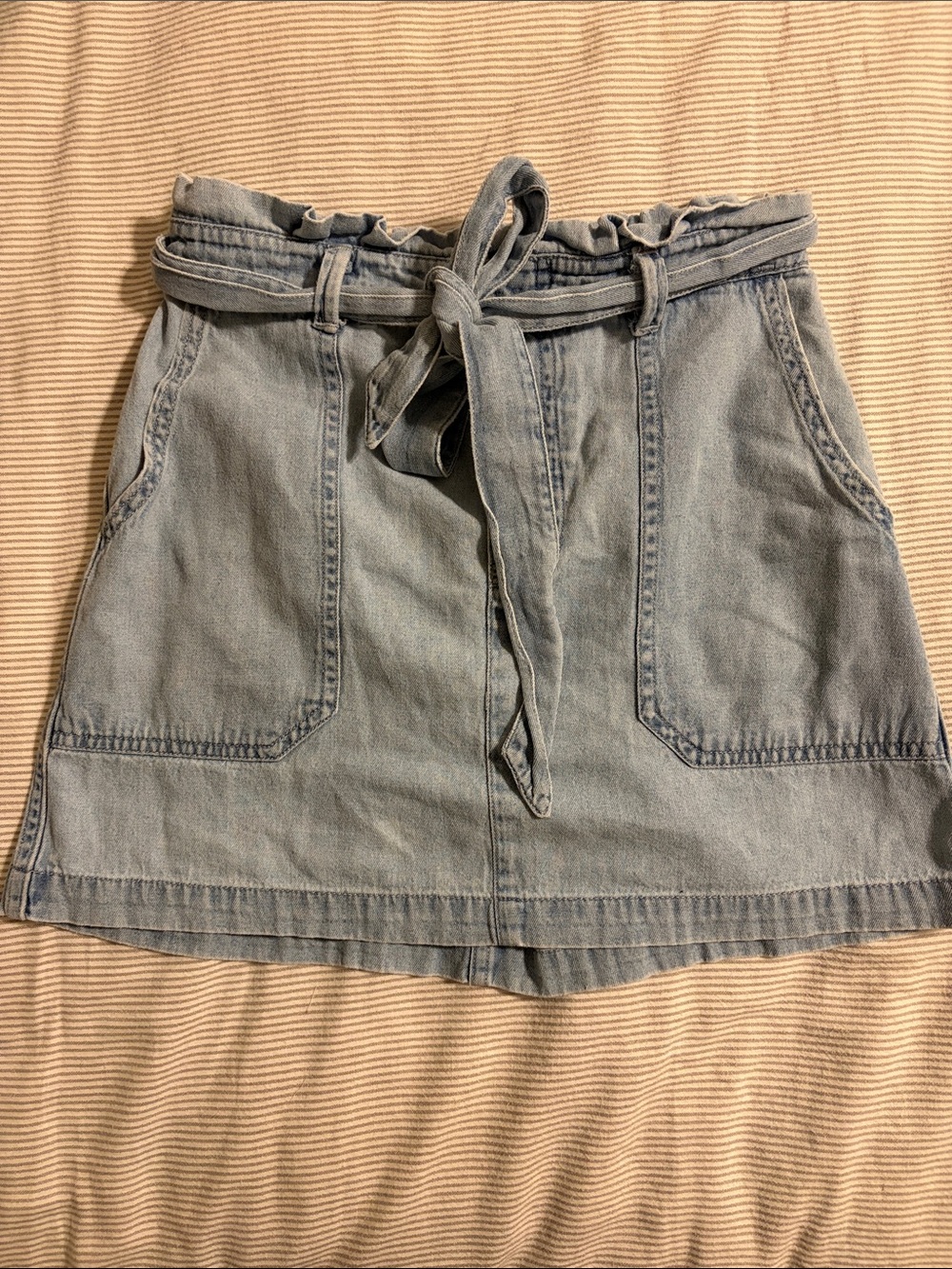 American Eagle High-Waisted Paperbag Denim Mini Skirt - Size XS